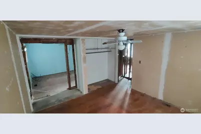 10049 8th Avenue SW, Seattle, WA 98146 - Photo 20