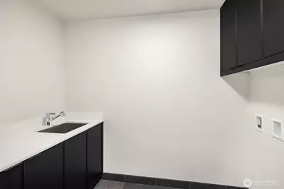 637 18th Avenue W, Kirkland, WA 98033 - Photo 22