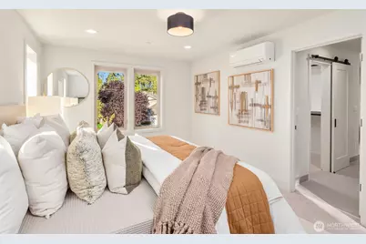 637 18th Avenue W, Kirkland, WA 98033 - Photo 14