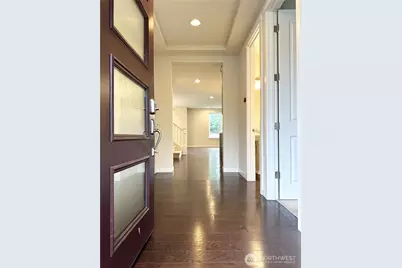 737 197th Ave SE, Sammamish, WA 98074 - Photo 2