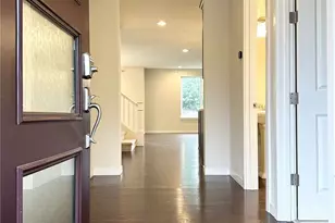 737 197th Ave SE, Sammamish, WA 98074 - Photo 2