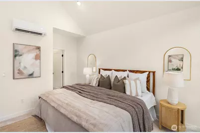 10817 11th Avenue NE #B, Seattle, WA 98125 - Photo 12