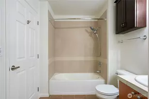 621 5th Ave N, Seattle, WA 98109 - Photo 14