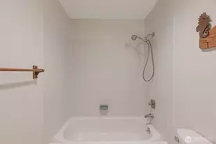 5076 34th St NE, Tacoma, WA 98422 - Photo 16