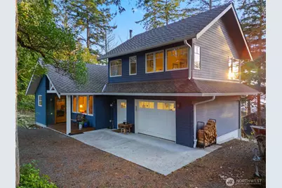 7404 Holiday Boulevard, Anacortes, WA 98221 - Photo 2