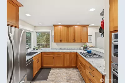 7404 Holiday Boulevard, Anacortes, WA 98221 - Photo 14