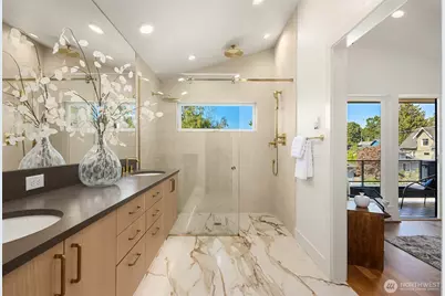 7342 20th Avenue NW, Seattle, WA 98117 - Photo 24