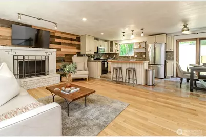 3510 W Tapps Drive E, Lake Tapps, WA 98391 - Photo 4