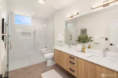 4422 1st Avenue NE #B, Seattle, WA 98105 - Photo 12