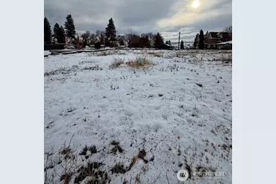 123 W Locust St, Waterville, WA 98858 - Photo 2