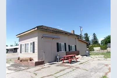 127 W Locust St, Waterville, WA 98858 - Photo 2