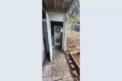 281 Maple Street #B, Camano Island, WA 98282 - Photo 12