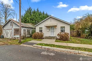335 N Madison St, Monroe, WA 98272 - Photo 2