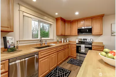 15026 106th Street E, Puyallup, WA 98374 - Photo 18