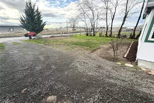 1212 W Moore St, Walla Walla, WA 99362 - Photo 16