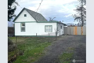 1212 W Moore Street, Walla Walla, WA 99362 - Photo 2