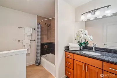 3204 81st Place SE #B202, Mercer Island, WA 98040 - Photo 16