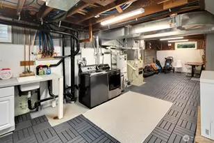 3249 27th Ave W, Seattle, WA 98199 - Photo 34