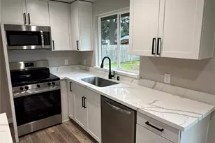 11676 Fry Ave SW, Port Orchard, WA 98367 - Photo 4