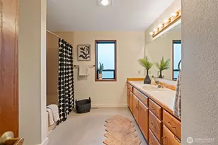 6008 Indian Trail NE, Tacoma, WA 98422 - Photo 16