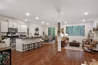 19717 27th Place W #B, Lynnwood, WA 98036 - Photo 4