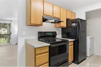 16817 Larch Way #D207, Lynnwood, WA 98037 - Photo 8