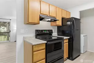 16817 Larch Way, Lynnwood, WA 98037 - Photo 8