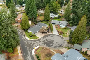 12528 SE 70th St, Newcastle, WA 98056 - Photo 34