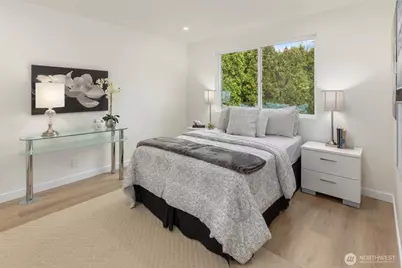 12528 SE 70th Street, Newcastle, WA 98056 - Photo 24