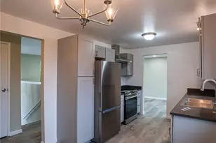 13404 8th Ave E, Tacoma, WA 98445 - Photo 8