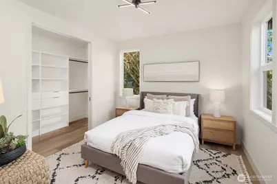 817 18th Avenue W, Kirkland, WA 98033 - Photo 14