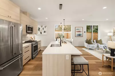 817 18th Avenue W, Kirkland, WA 98033 - Photo 4