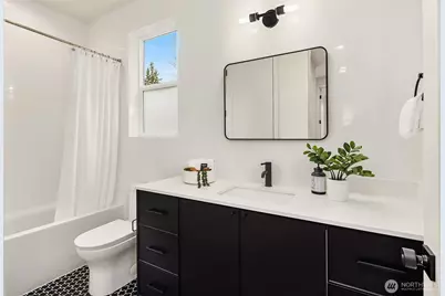 817 18th Avenue W, Kirkland, WA 98033 - Photo 14