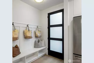 9511 132nd Avenue NE #B, Kirkland, WA 98033 - Photo 2