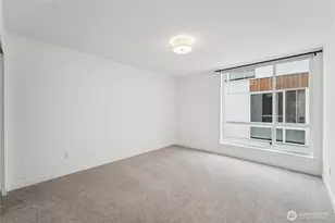 909 Hiawatha Pl S, Seattle, WA 98144 - Photo 16