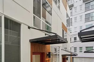 909 Hiawatha Pl S, Seattle, WA 98144 - Photo 2