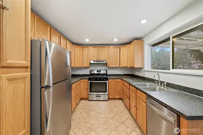 1211 Stillwell Street NE, Olympia, WA 98516 - Photo 6