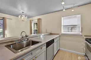 9805 Avondale Road NE, Redmond, WA 98052 - Photo 8