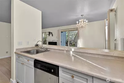 9805 Avondale Road NE #S252, Redmond, WA 98052 - Photo 10