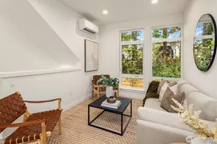 10821 11th Ave NE, Seattle, WA 98125 - Photo 8