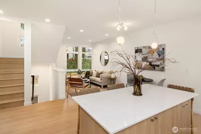 10821 11th Avenue NE, Seattle, WA 98125 - Photo 6