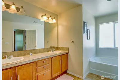 8105 88th Street NE, Marysville, WA 98270 - Photo 22
