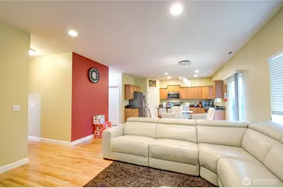 8105 88th Street NE, Marysville, WA 98270 - Photo 14