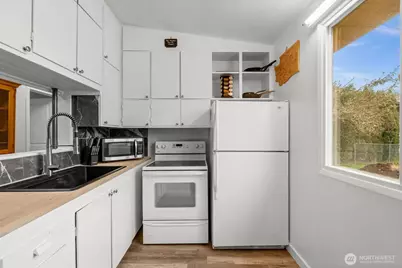 11285 SE Southworth Drive, Port Orchard, WA 98366 - Photo 16