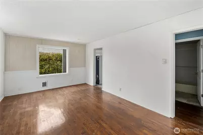 1218 S Ridgewood Avenue, Tacoma, WA 98405 - Photo 6