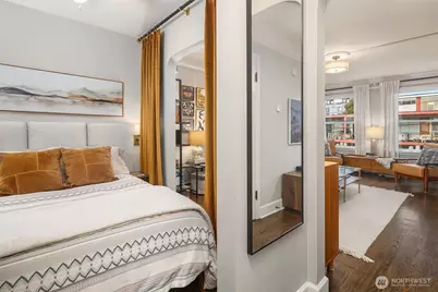 325 Harvard Avenue E #302, Seattle, WA 98102 - Photo 16