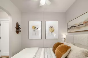 325 Harvard Ave E, Seattle, WA 98102 - Photo 16