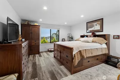 12760 Country Club Place, Burlington, WA 98233 - Photo 16