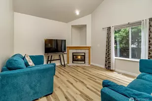 8717 161st St E, Puyallup, WA 98375 - Photo 6