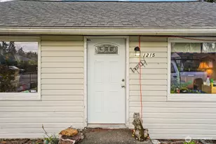 1215 117th St S, Tacoma, WA 98444 - Photo 2